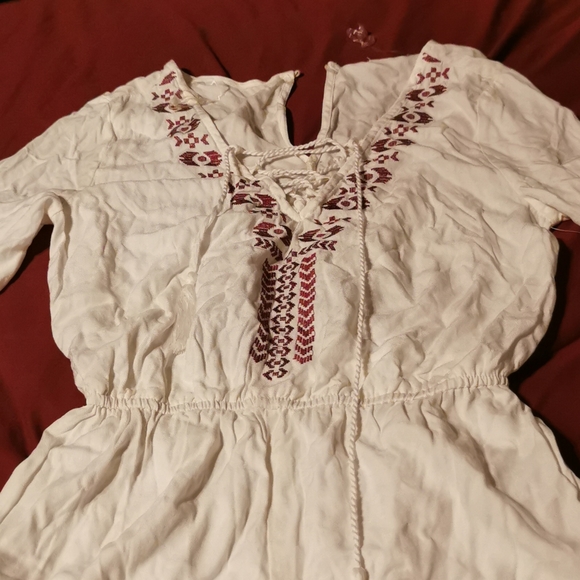 Romper - Picture 2 of 3